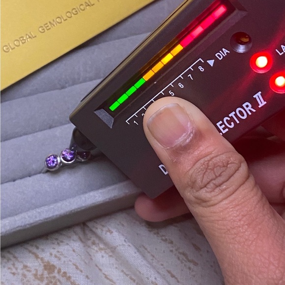 Certified, 3 stone Purple Moissanite Diamond Solitaire ring - Picture 9 of 12